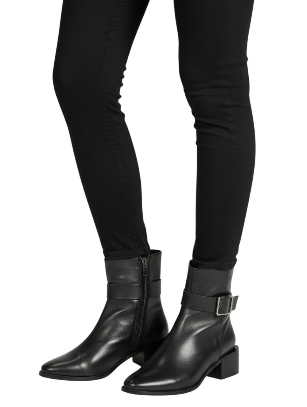 NWOB Italian Made Leather Buckled Ankle Boot Size 8